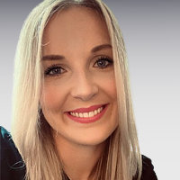 Porträtfoto von Frau Stefanie Kruggel, Sozialarbeiterin/-pädagogin B.A.